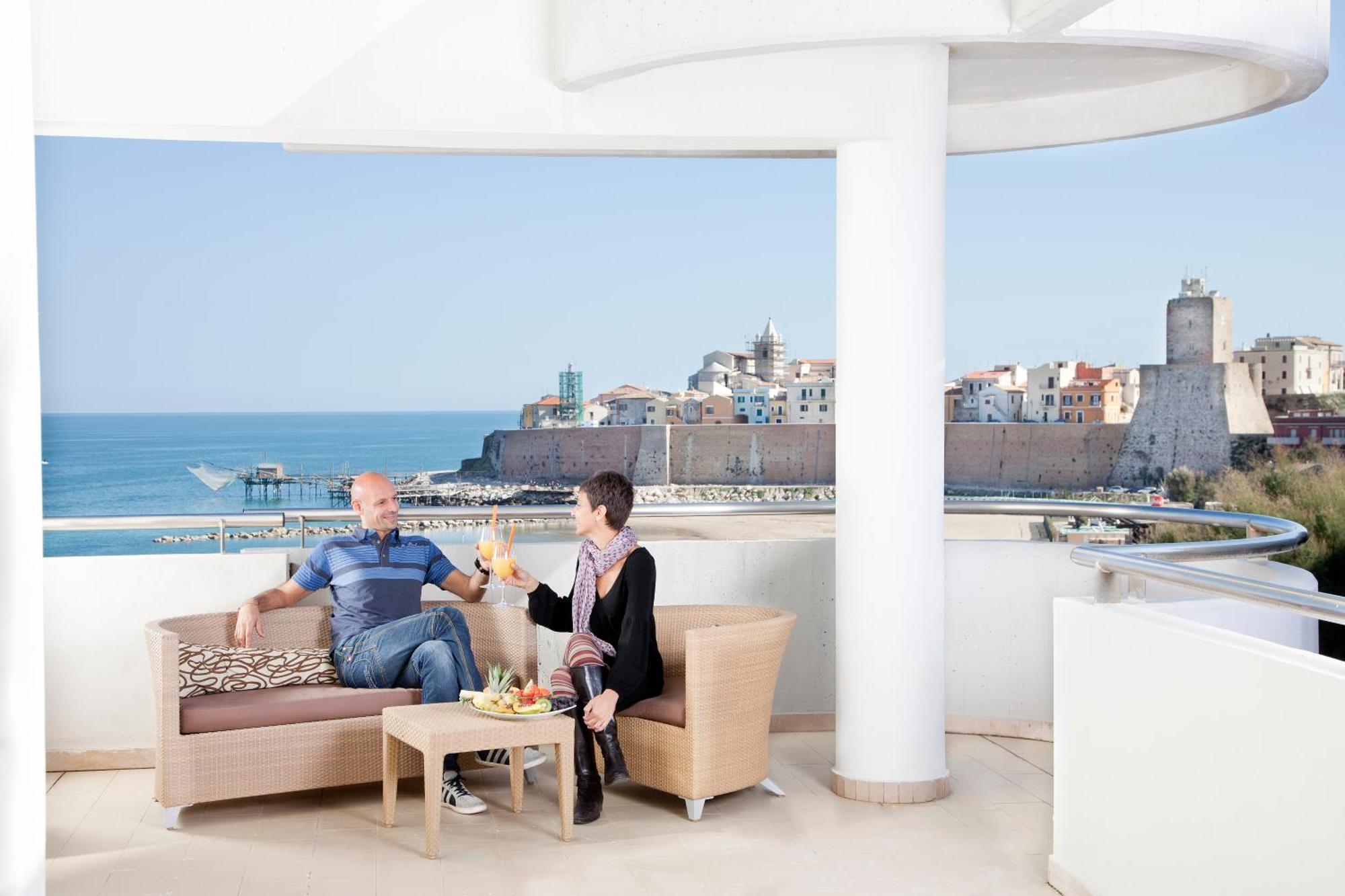 Hotel Mistral Termoli Esterno foto