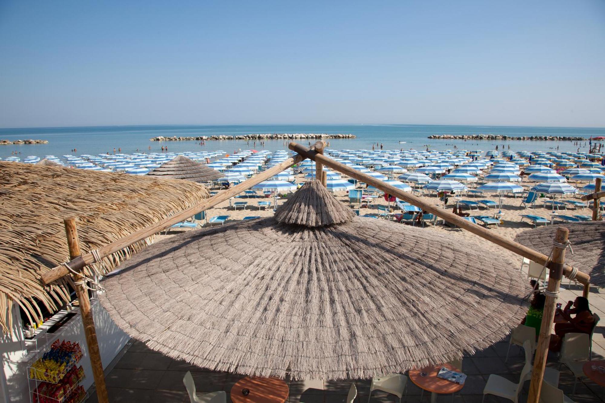 Hotel Mistral Termoli Esterno foto